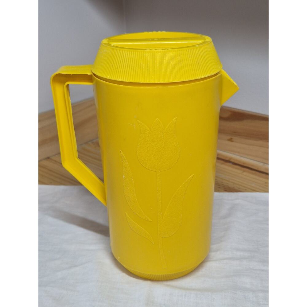 Vintage 1960s Yellow Embossed Plastic Pitcher Yellow Tulip Retro MCM 2Qt